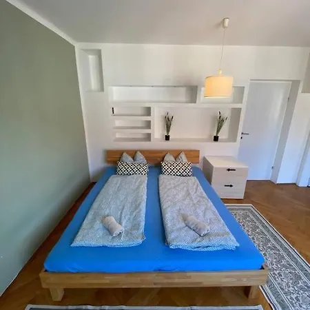 Living In The Heart Of Apartman